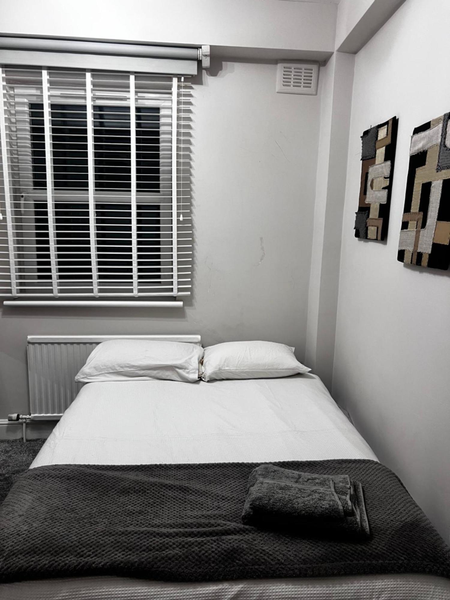 Bright And Modern Flat Near Portobello Road And The Canal Londen Buitenkant foto